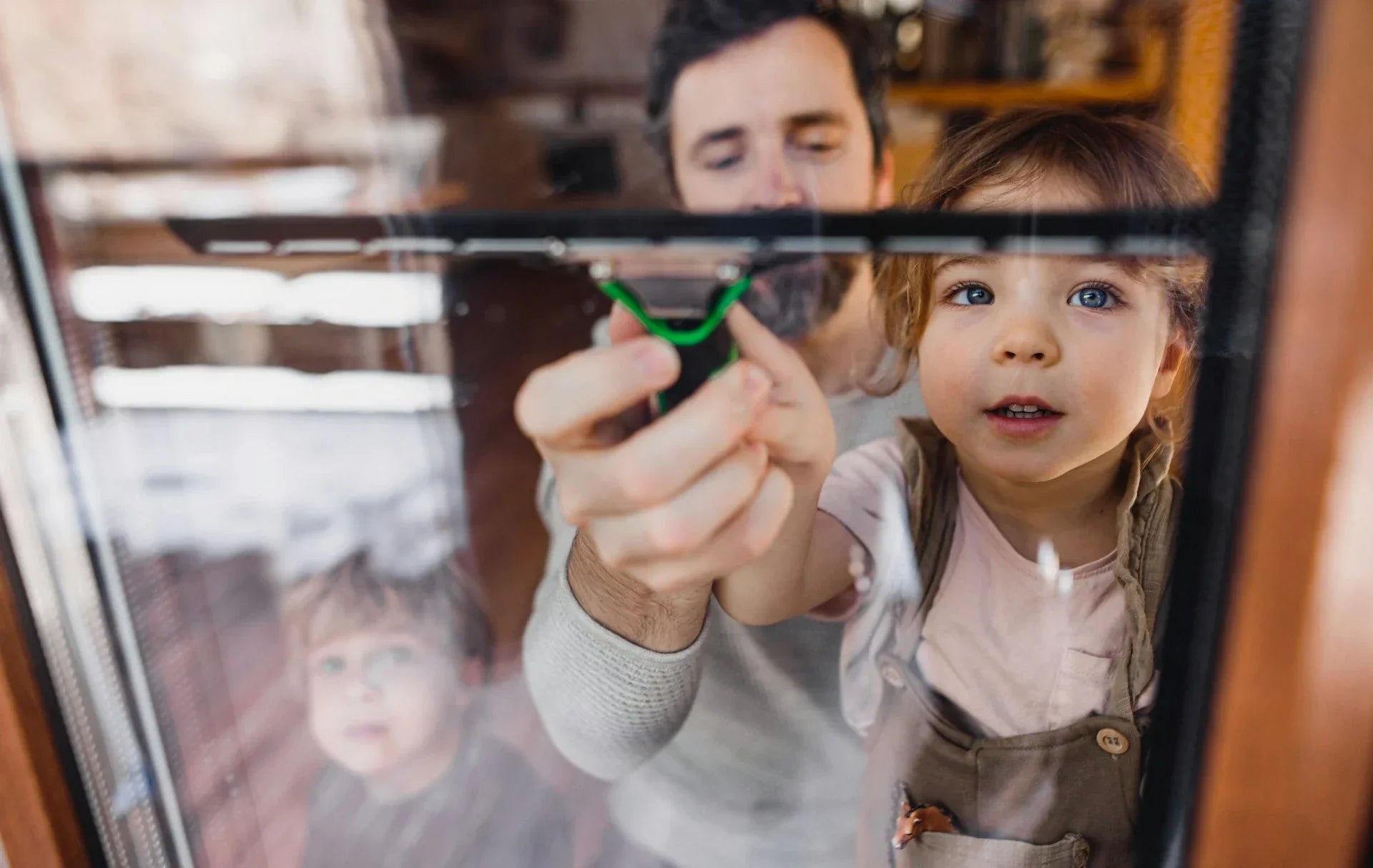 Eco-Friendly, Safe, Cleaner for Glass